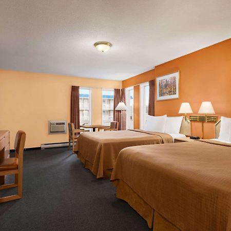 Travelodge By Wyndham Quesnel Bc Luaran gambar