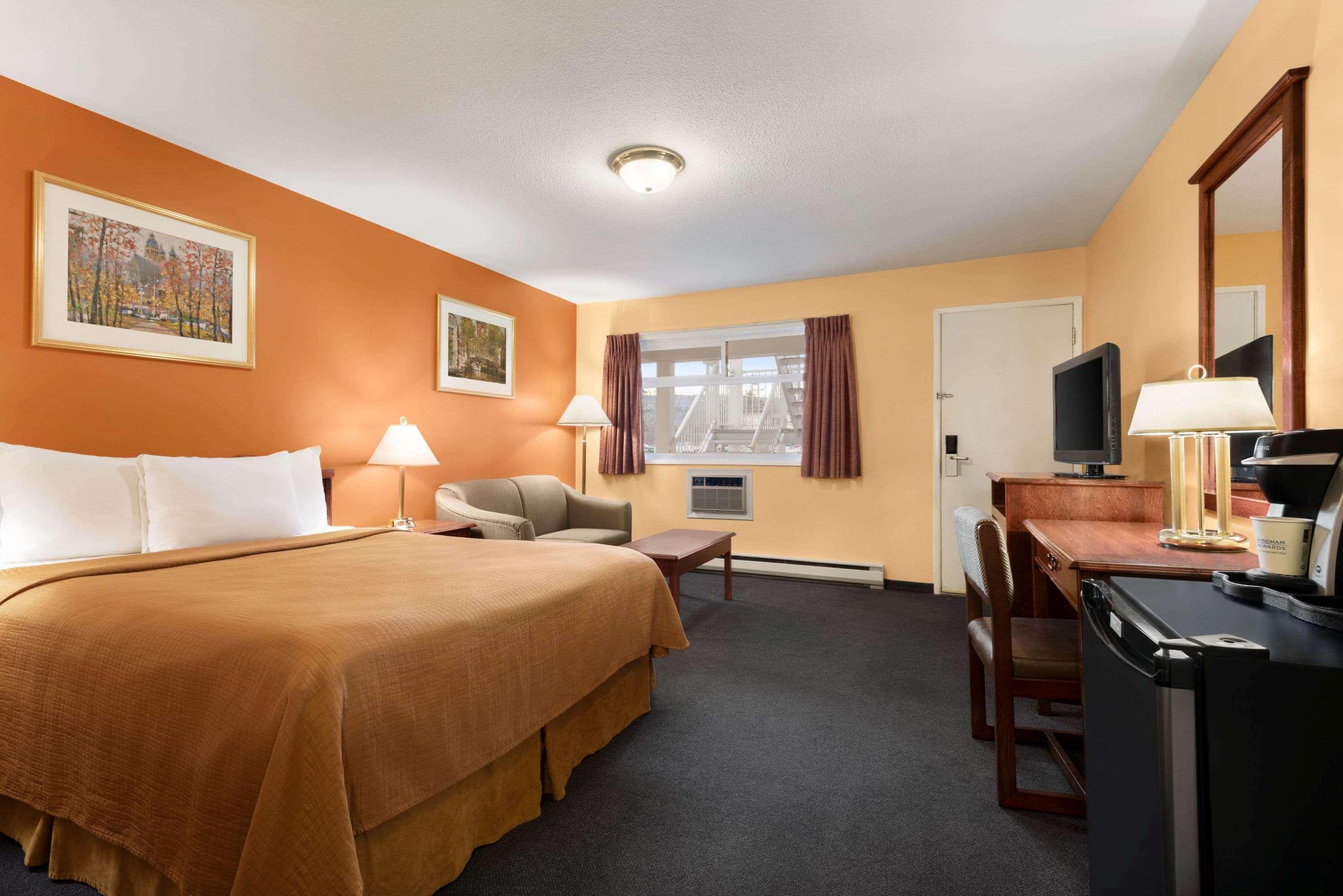 Travelodge By Wyndham Quesnel Bc Luaran gambar