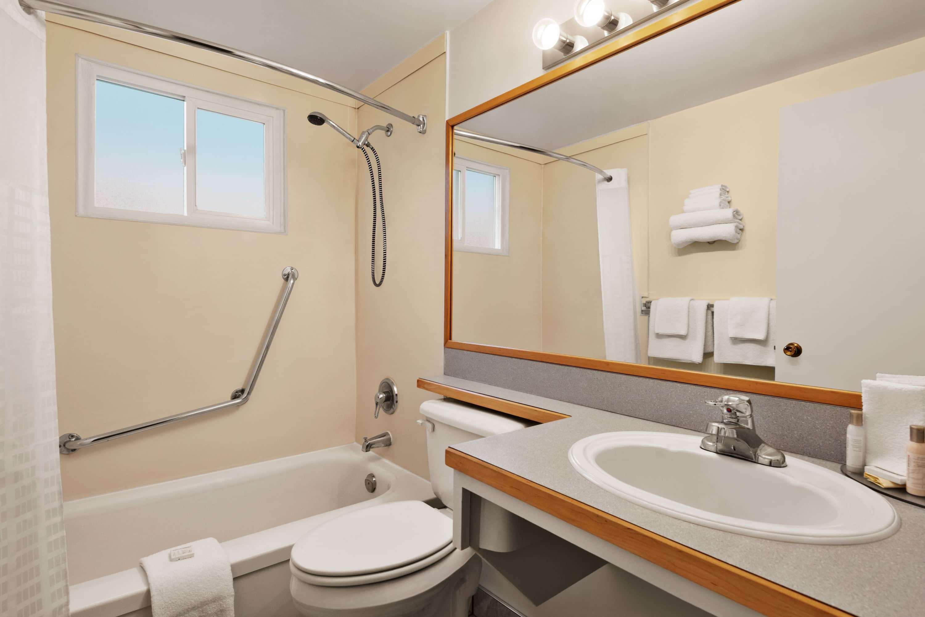 Travelodge By Wyndham Quesnel Bc Luaran gambar