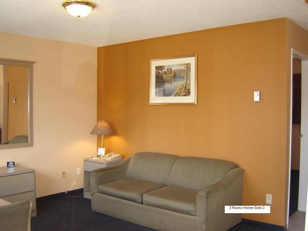 Travelodge By Wyndham Quesnel Bc Luaran gambar